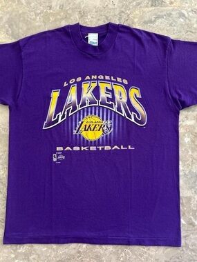 Vintage 1990s Los Angeles Lakers Salem Sportswear T Shirt XL USA Purple NBA